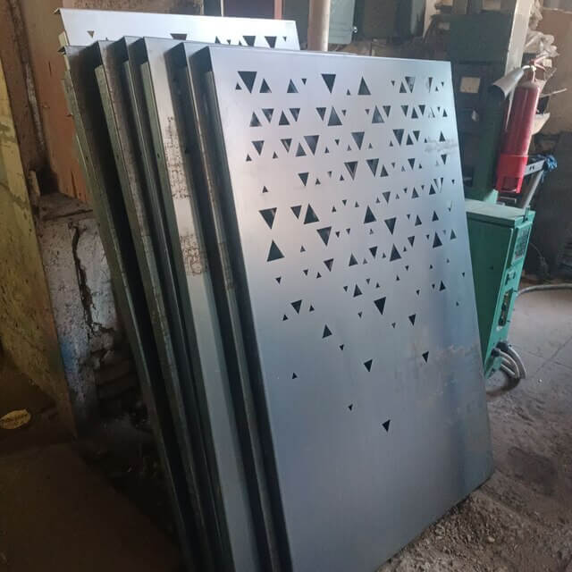 Резка листового металла на станке чпу фото 2